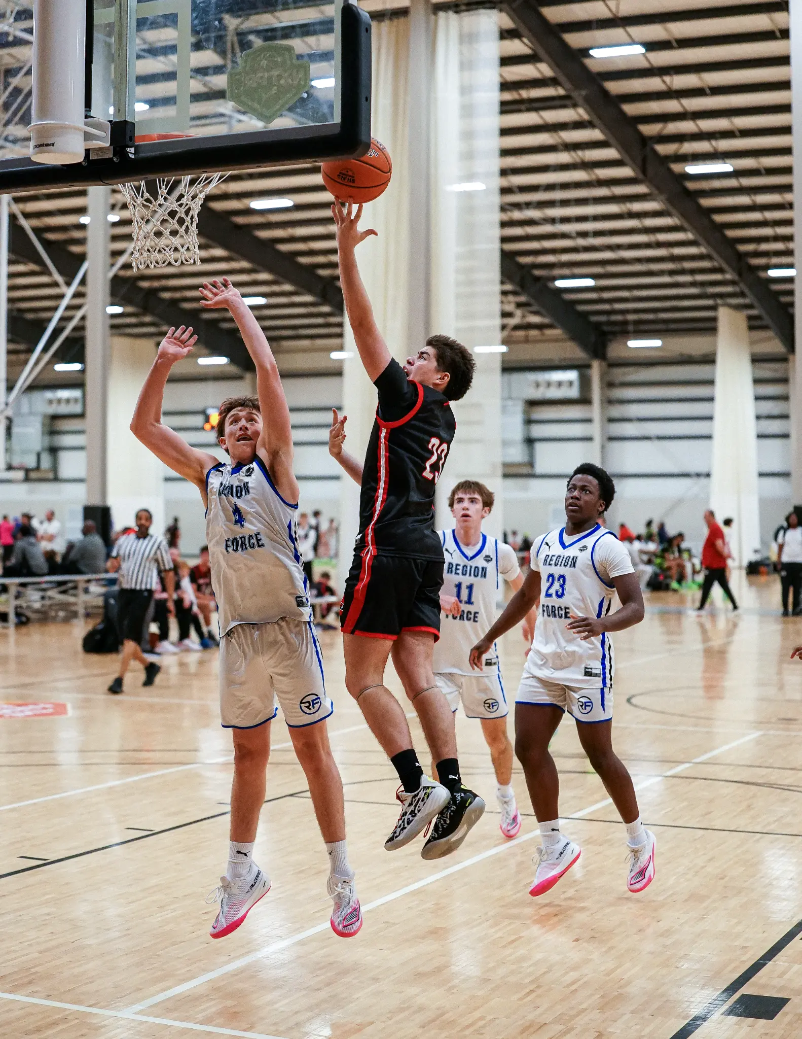 Carlos Lopez rising for a floater